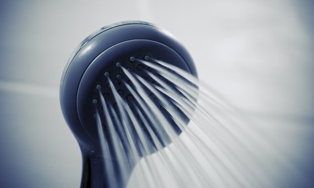 Panel prysznicowy z hydromasażem – jaki wybrać?